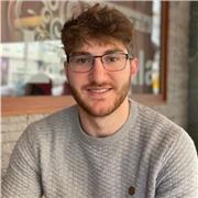 Estudiante de Ingeniería en Tecnologías industriales con experiencia impartiendo clases particulares de asignaturas variadas.
